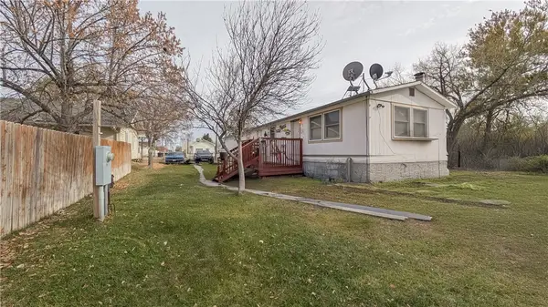 19 1st Avenue E, Culbertson, MT 59218