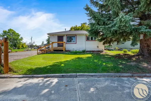 408 E Broadway Avenue, Bridger, MT 59014
