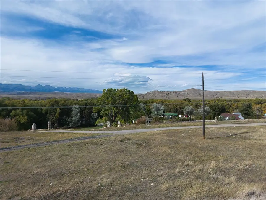 1 W Yellowstone Avenue, Big Timber, MT 59011 - #2