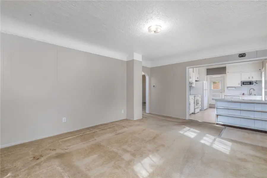 747 Lewis Avenue, Billings, MT 59101 - #3