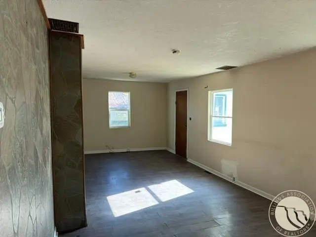 405 W 4th Street, Fairview, MT 59221 - #2