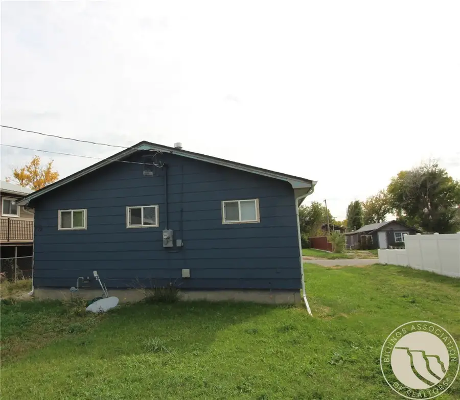 813 2nd Street W, Hardin, MT 59034 - #3