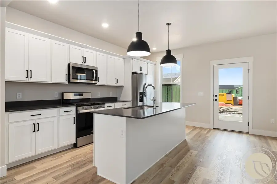 62 Hatch Lane, Billings, MT 59106 - #3