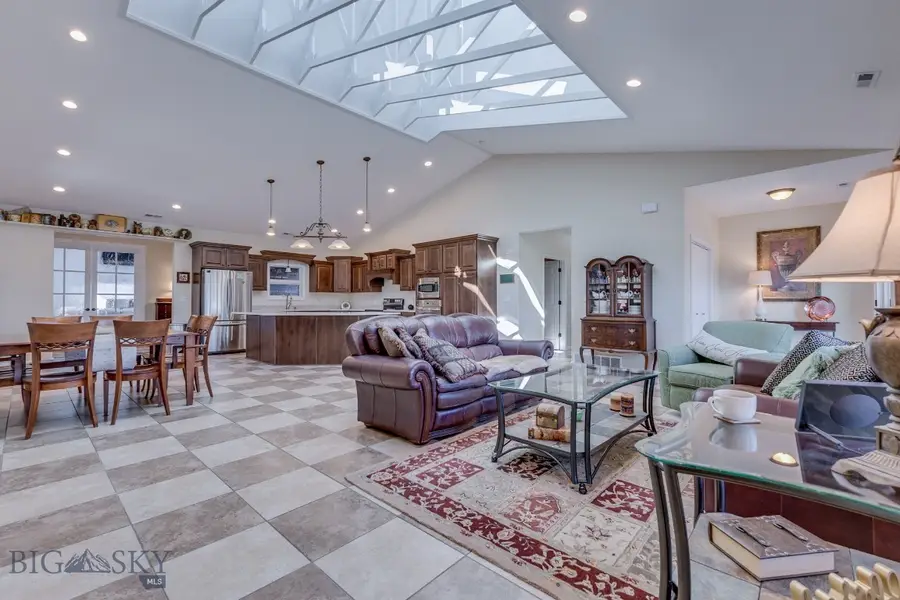 7623 N Leopard Avenue, Billings, MT 59106 - #2