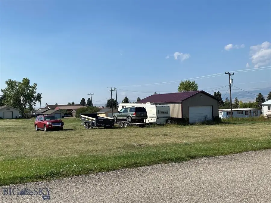 212 E Maginnis Street, White Sulphur Springs, MT 59645 - Image #2