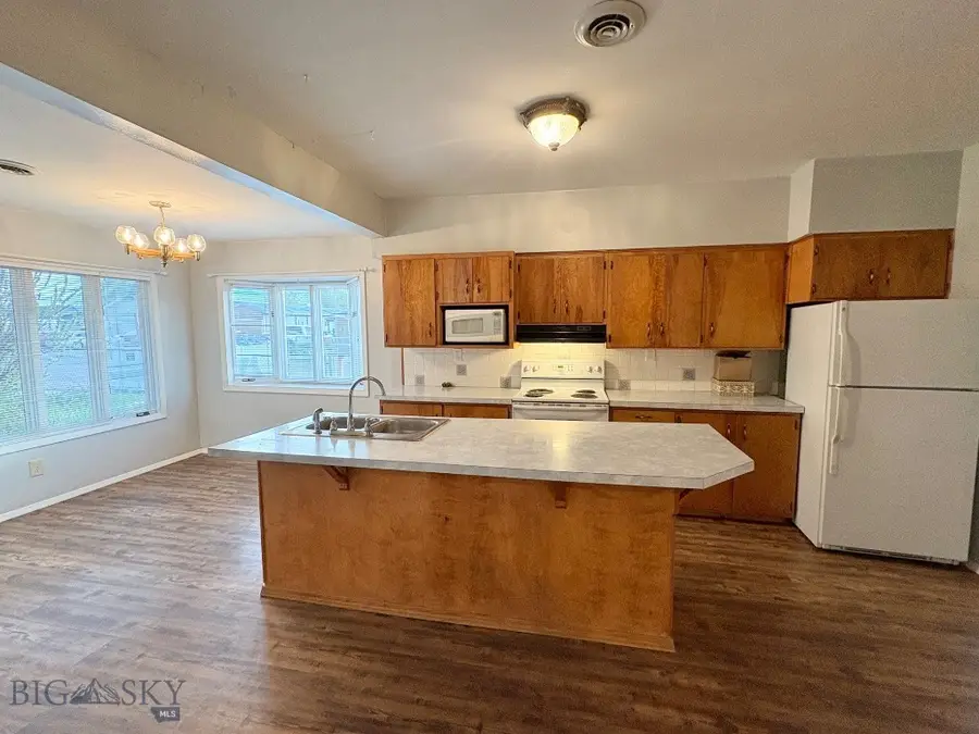 330 N Walnut Street, Dillon, MT 59725 - Image #2