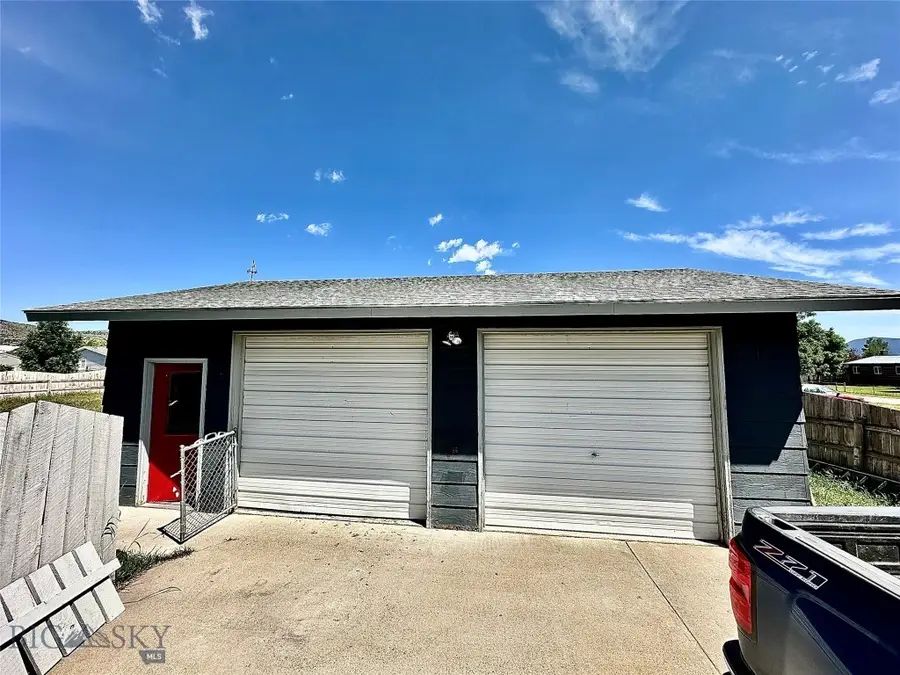 310 W Armitage, Ennis, MT 59729 - Image #2