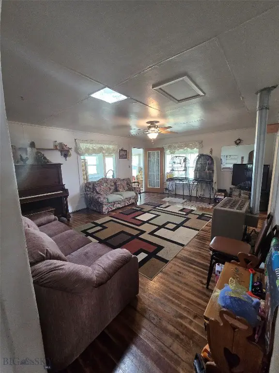 313 S Teigen Avenue, Winnett, MT 59087 - #3