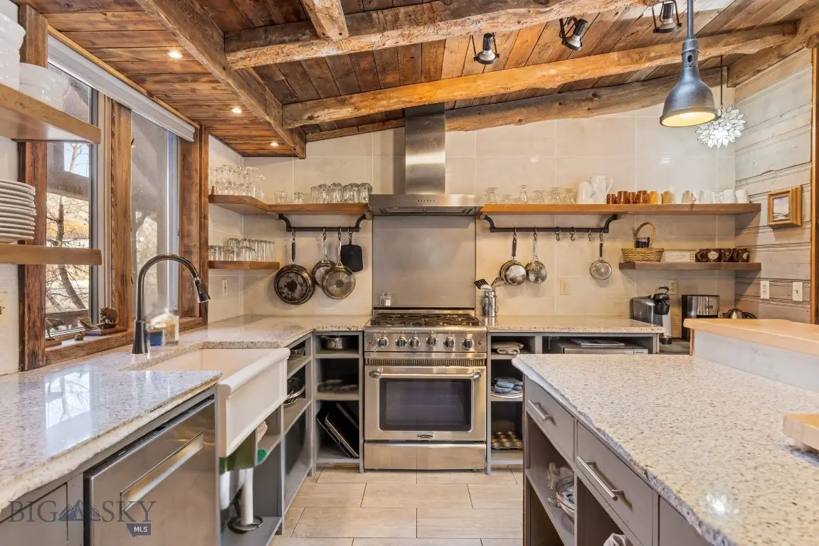 1005 Scott Street W, Gardiner, MT 59030 - Image #1