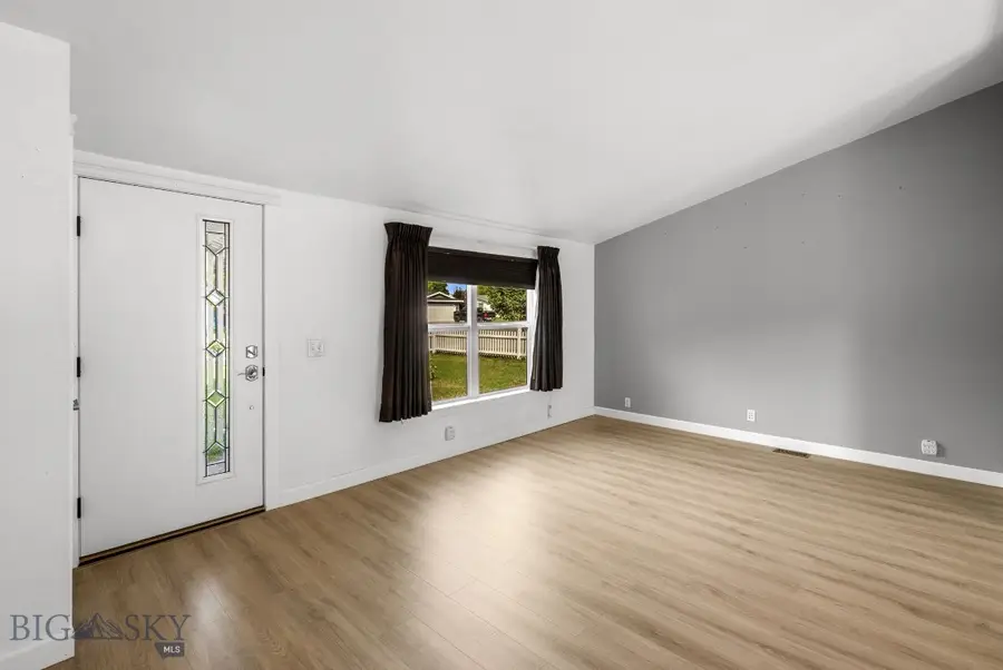 806 Oakwood Drive, Belgrade, MT 59714 - #2