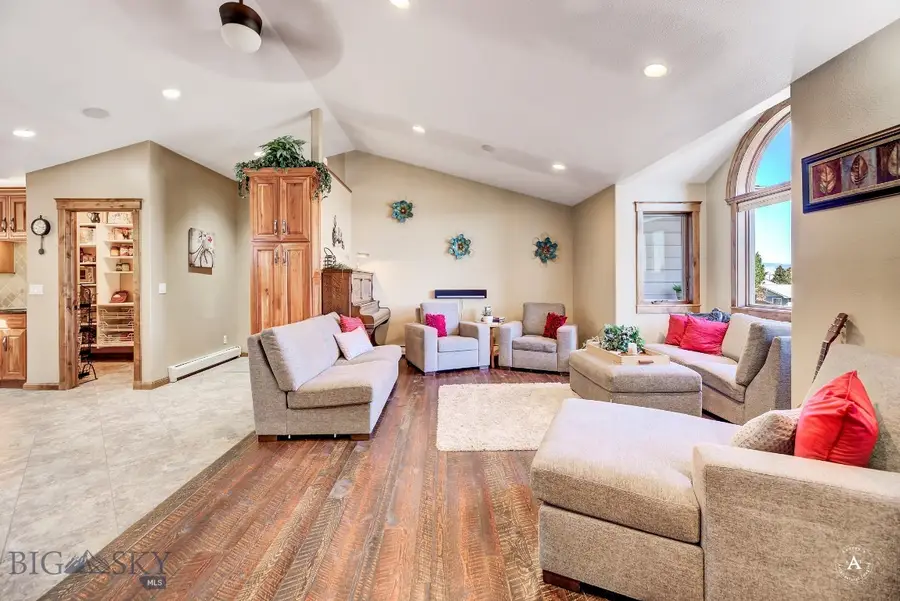 2025 Stuart Street, Helena, MT 59601 - Image #2