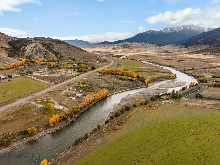 453 Us Highway 89 S, Gardiner, MT 59030 - Image #2