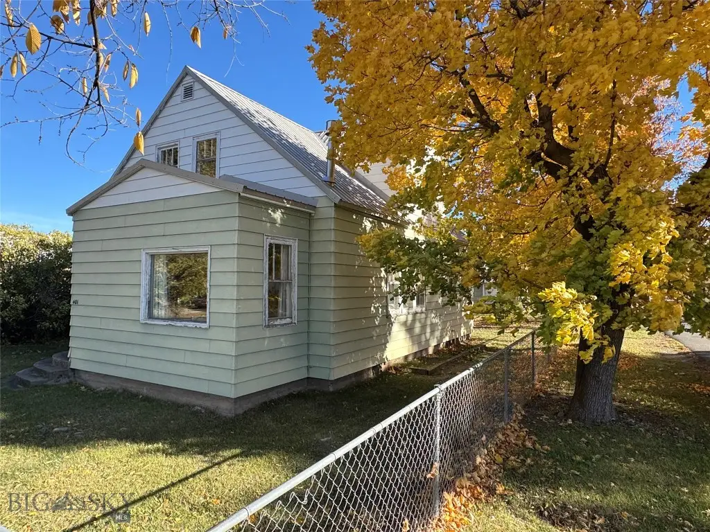 401 E 7th Ave, Big Timber, MT 59011 - #1