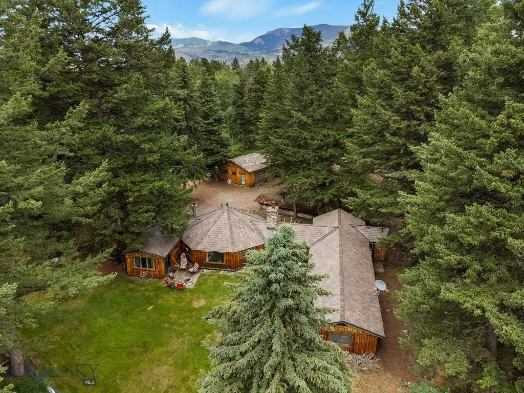124 Deep Creek Road, Livingston, MT 59047 - Image #1