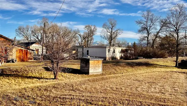 3425 Amsterdam Road, Manhattan, MT 59741