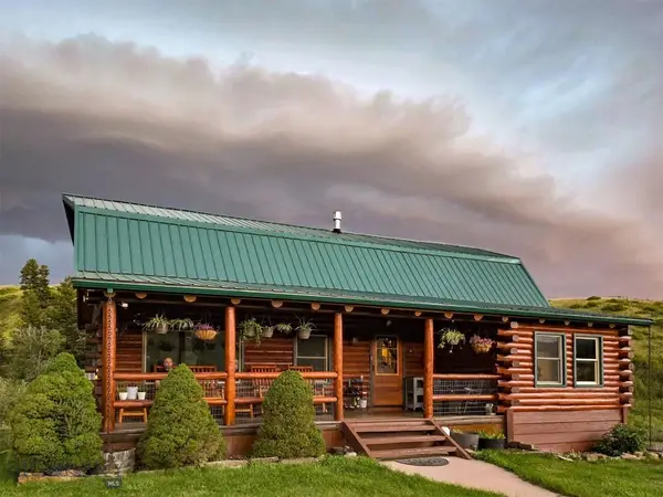 1485 E Highwood Road, Belt, MT 59412