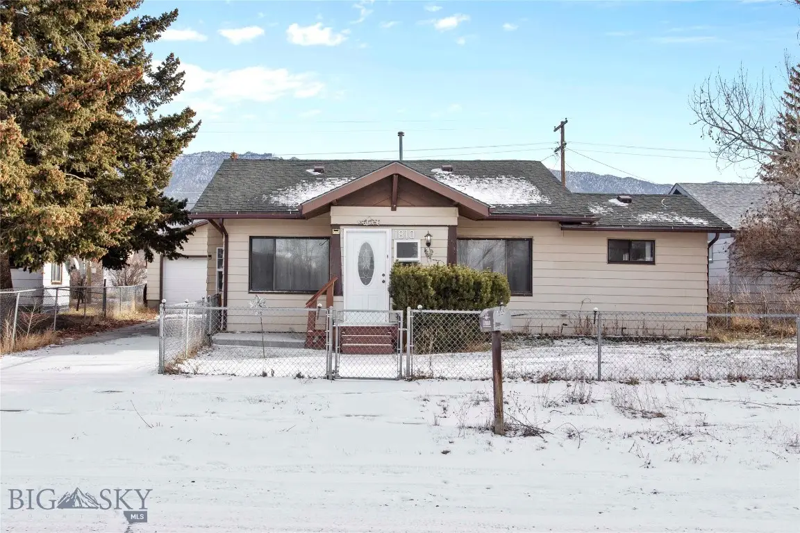 1810 Thornton Avenue, Butte, MT 59701 - #1