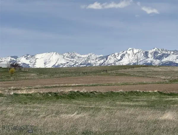 100 Queen Lane, Clyde Park, MT 59047