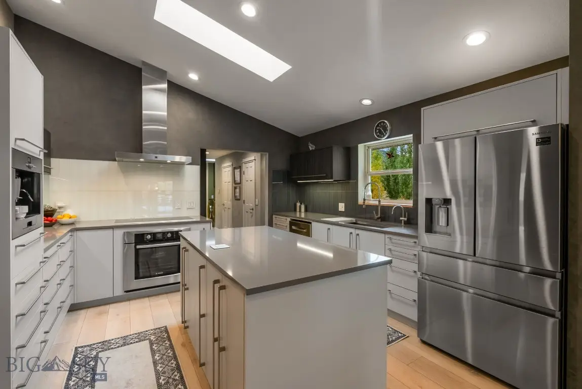 9000 S 19th Avenue, Bozeman, MT 59718 - Image #1