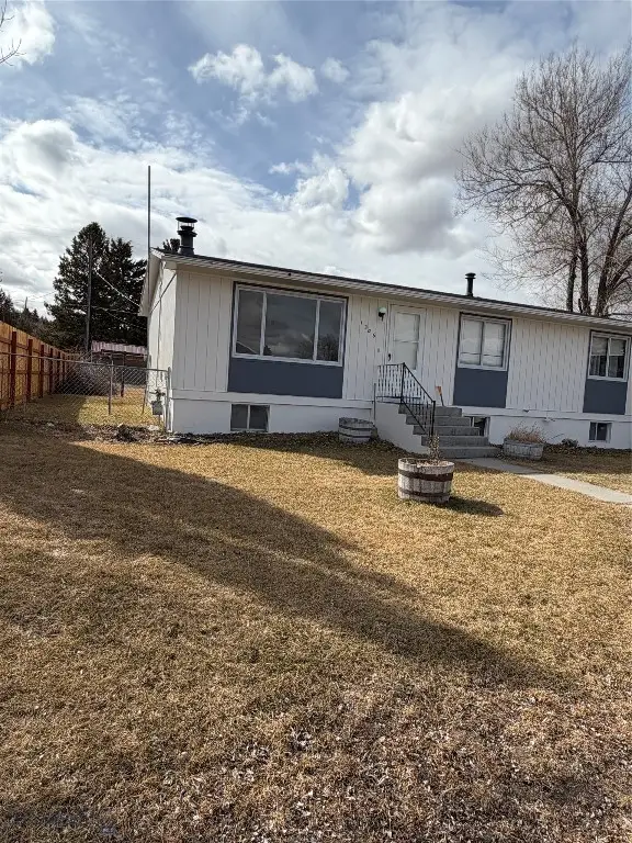 1206 E Glendale Street, Dillon, MT 29725 - #2
