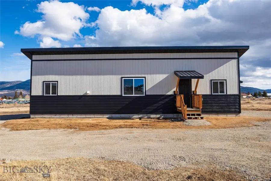 3712 S Wyoming St, Butte, MT 59701 - #2