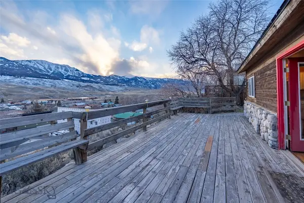 15 Gardiner View, Gardiner, MT 59030