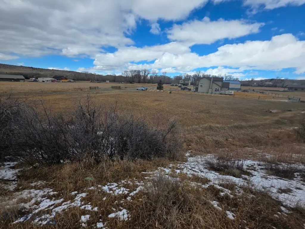 208 W 4th Street, Clyde Park, MT 59018 - #1