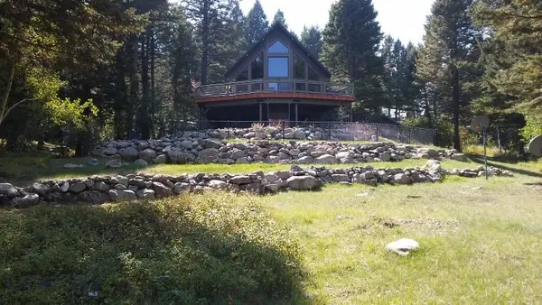 5 East Slope Road, Mammoth, MT 59721