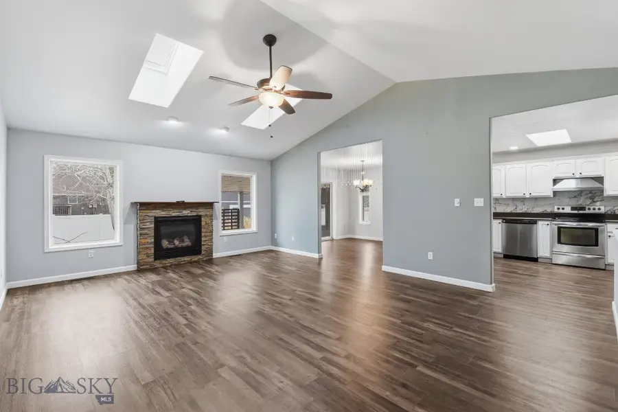 328 35th Avenue Ne, Great Falls, MT 59404 - #2