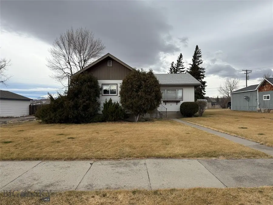 304 W 3rd, Big Timber, MT 59011 - #2