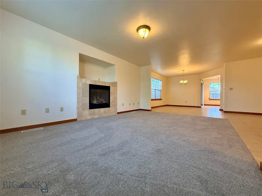 4662 Glenwood Drive, Bozeman, MT 59718 - #2