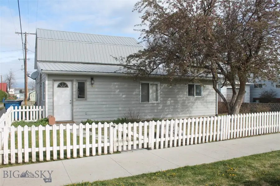 212 East 3rd Ave, Big Timber, MT 59011 - #3