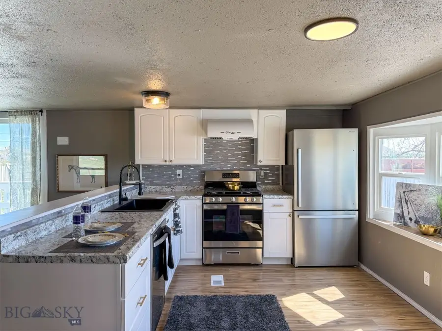 654 5th Avenue, Ulm, MT 59485 - #3