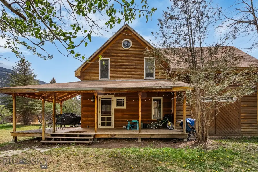 9 Grizzly Meadow Road, Emigrant, MT 59027 - #2