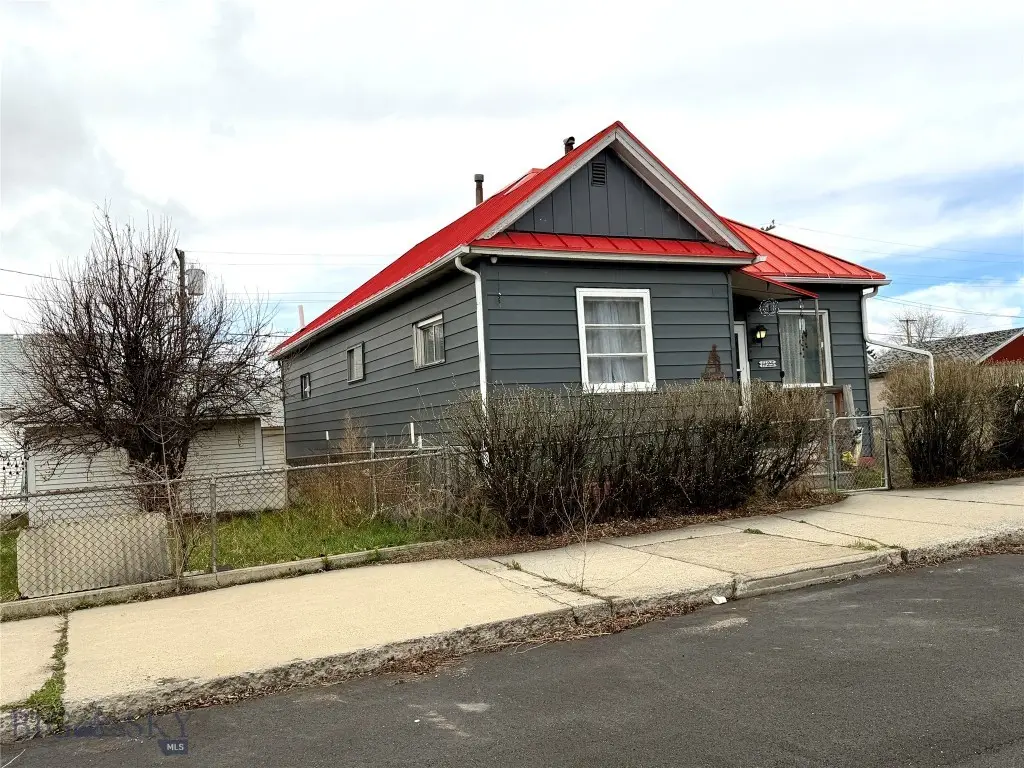 1125 Iowa Avenue, Butte, MT 59701 - #1
