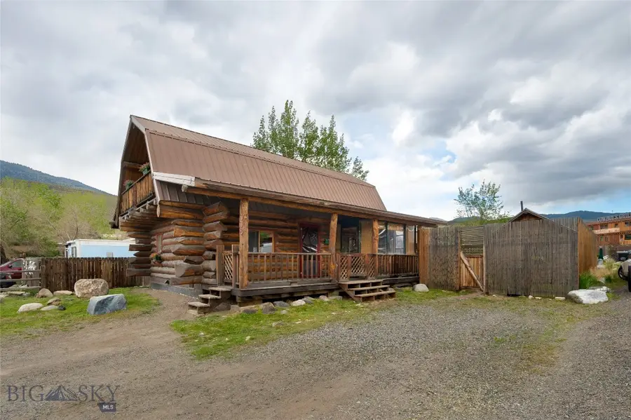 308 3rd Street S, Gardiner, MT 59030 - #3