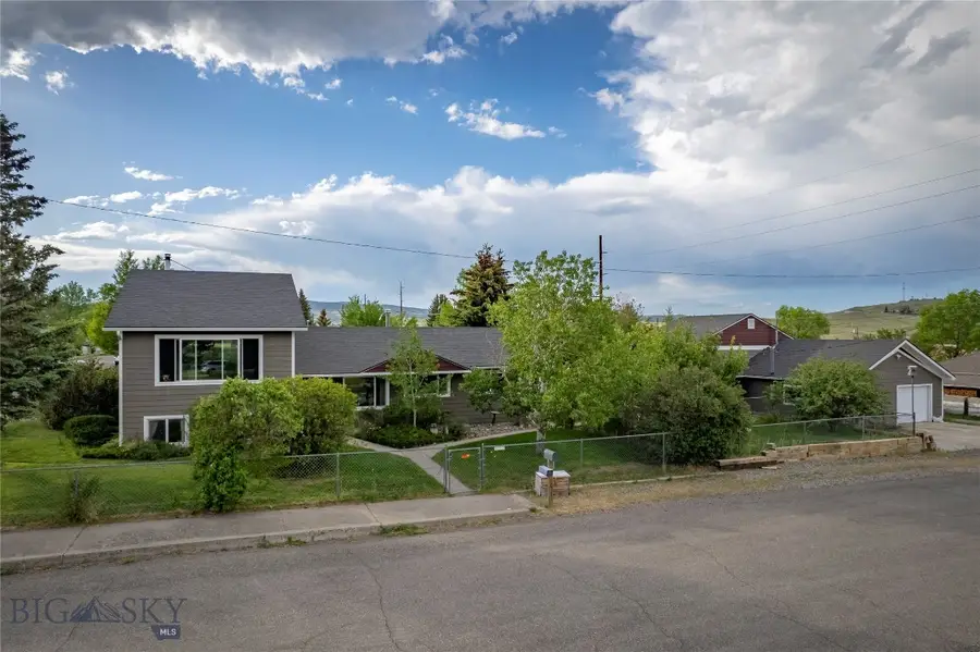 1020 W Gallatin Street, Livingston, MT 59047 - #2
