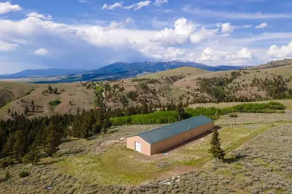 386 Ross Gulch Road, Townsend, MT 59644
