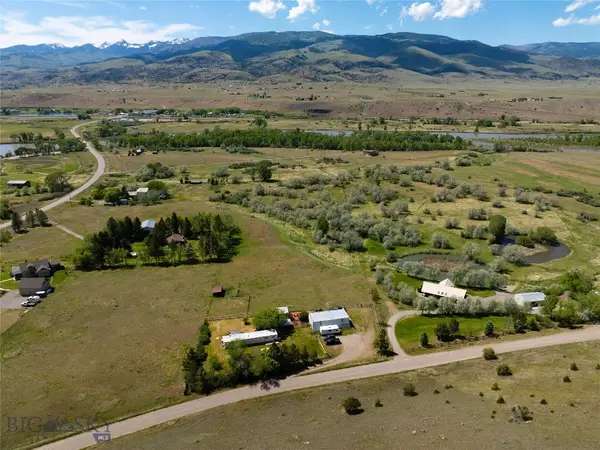 25 Emigrant Meadows Road, Emigrant, MT 59065