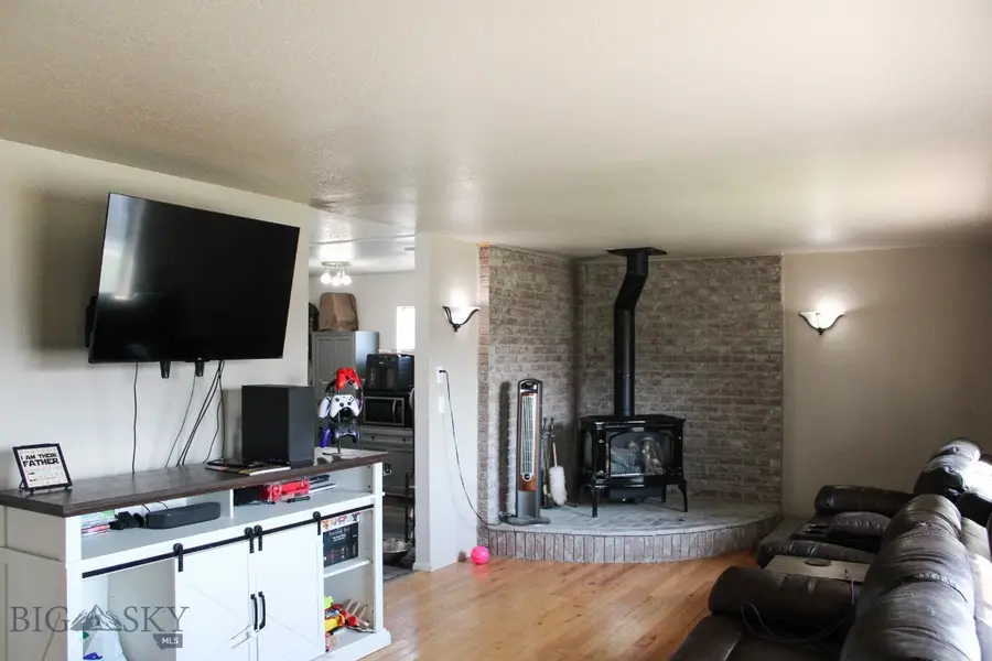 25 S California Street S, Dillon, MT 59725 - #3