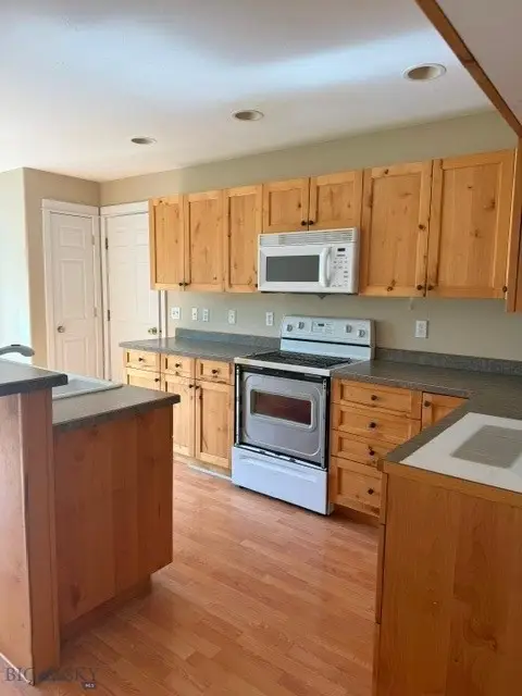 515 N 23 Rd Avenue, Bozeman, MT 59718 - #2