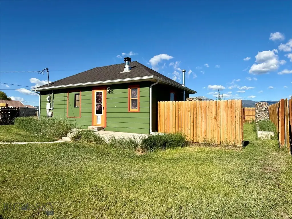 1010 Sunset Drive, Deer Lodge, MT 59722 - #1
