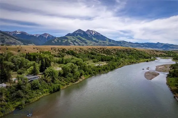 1005 East River Road, Emigrant, MT 59027