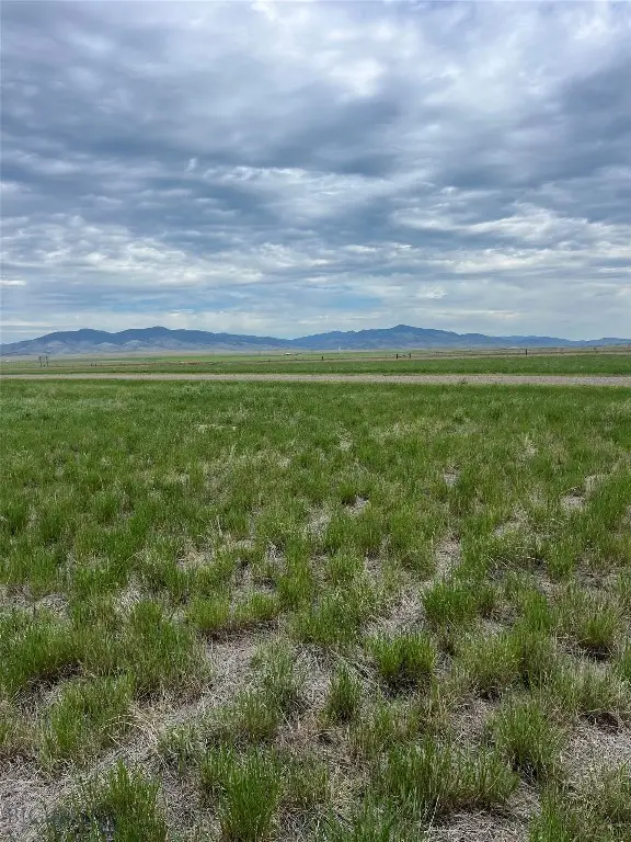 27 N Centurion Way, Whitehall, MT 59759