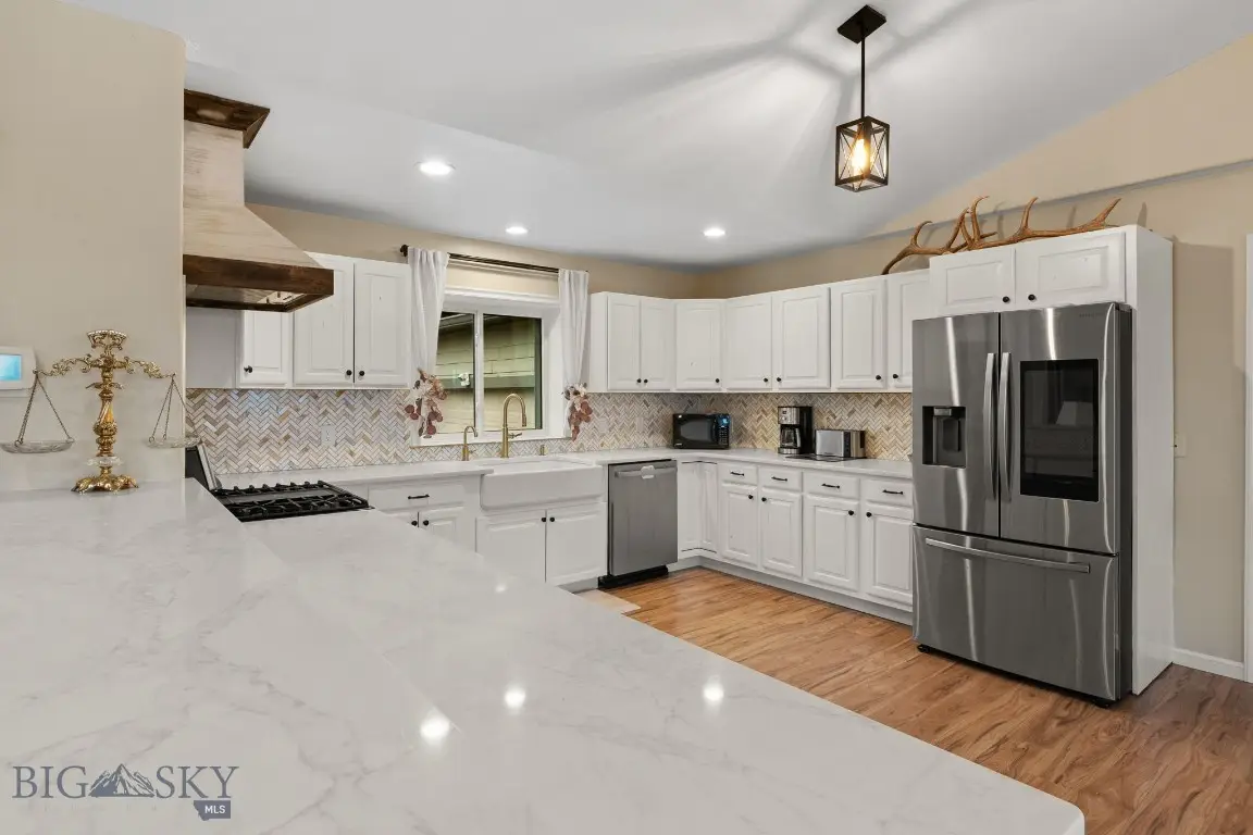 1113 E Gallatin Avenue, Belgrade, MT 59714 - #1
