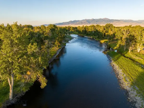 323 Melrose Road, Twin Bridges, MT 59754