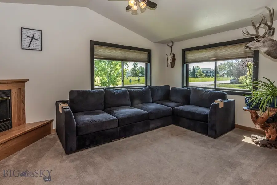 1013 E Missoula Avenue, Belgrade, MT 59714 - #3