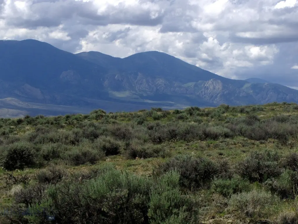 30 Cumberland Road, Clark, WY 82435 - #1