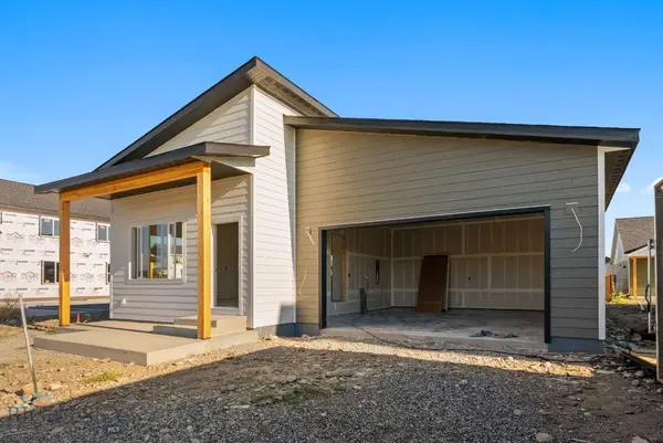 821 Spaniel Lane, Belgrade, MT 59714
