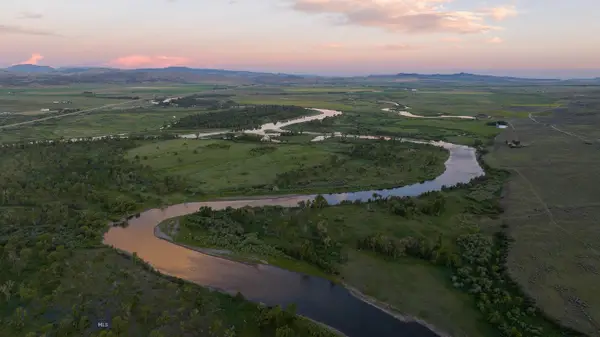 803 River Road, Toston, MT 59643